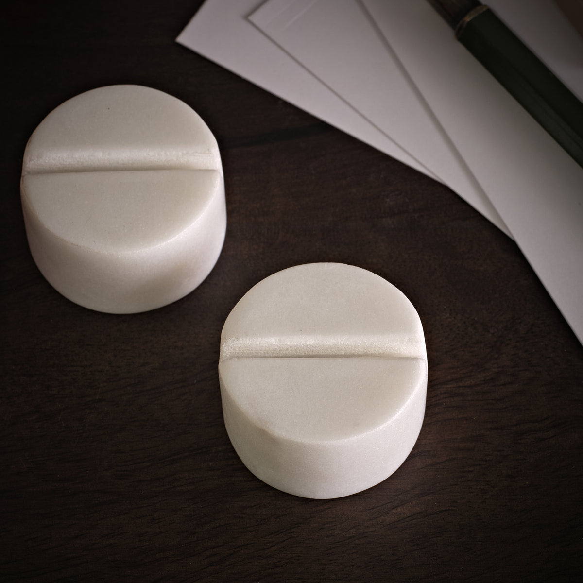 Tiree 4cm Marble Circle Name Placeholder - Set of 4 - White Marble