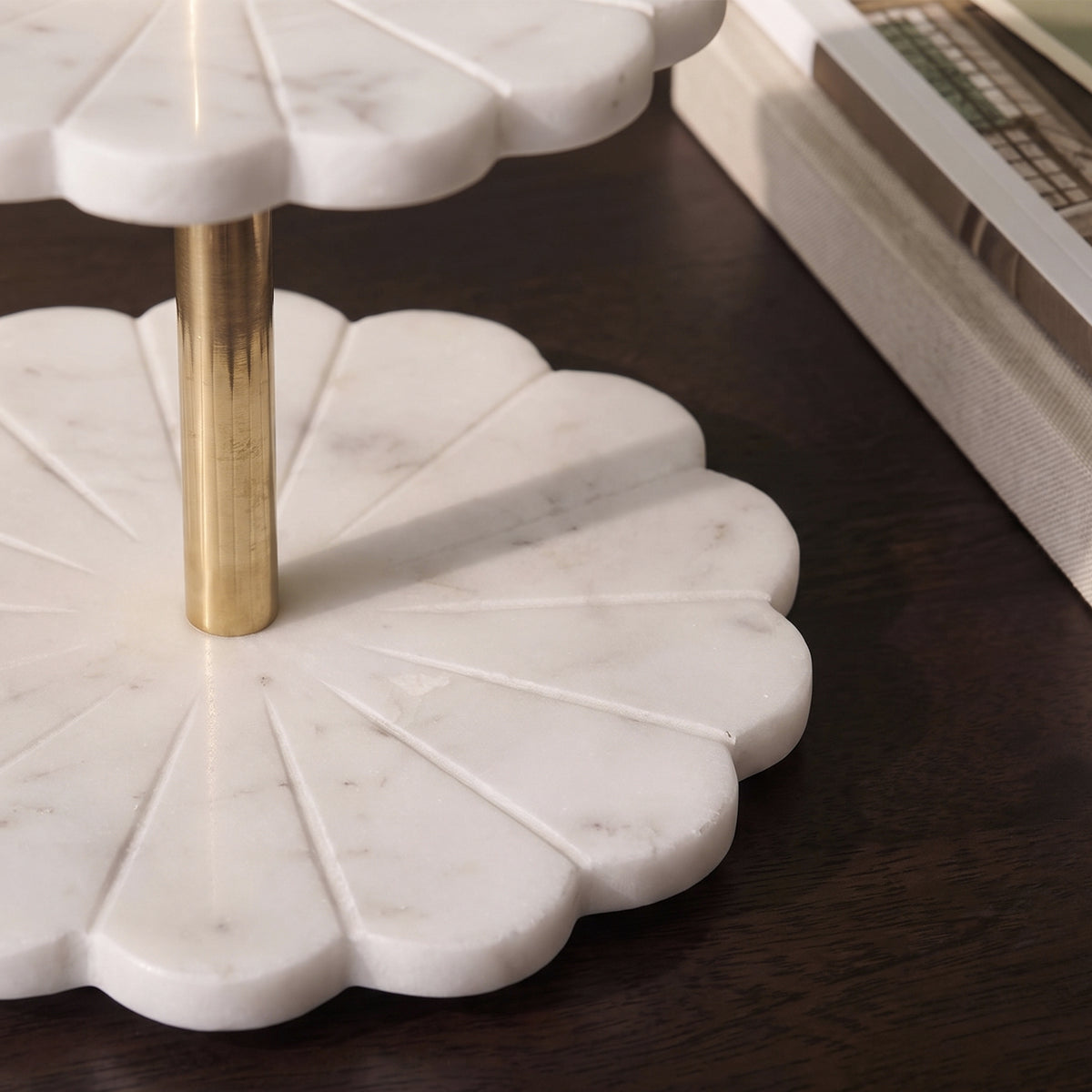 Tiree 23cm Jewellery Stand - White Marble