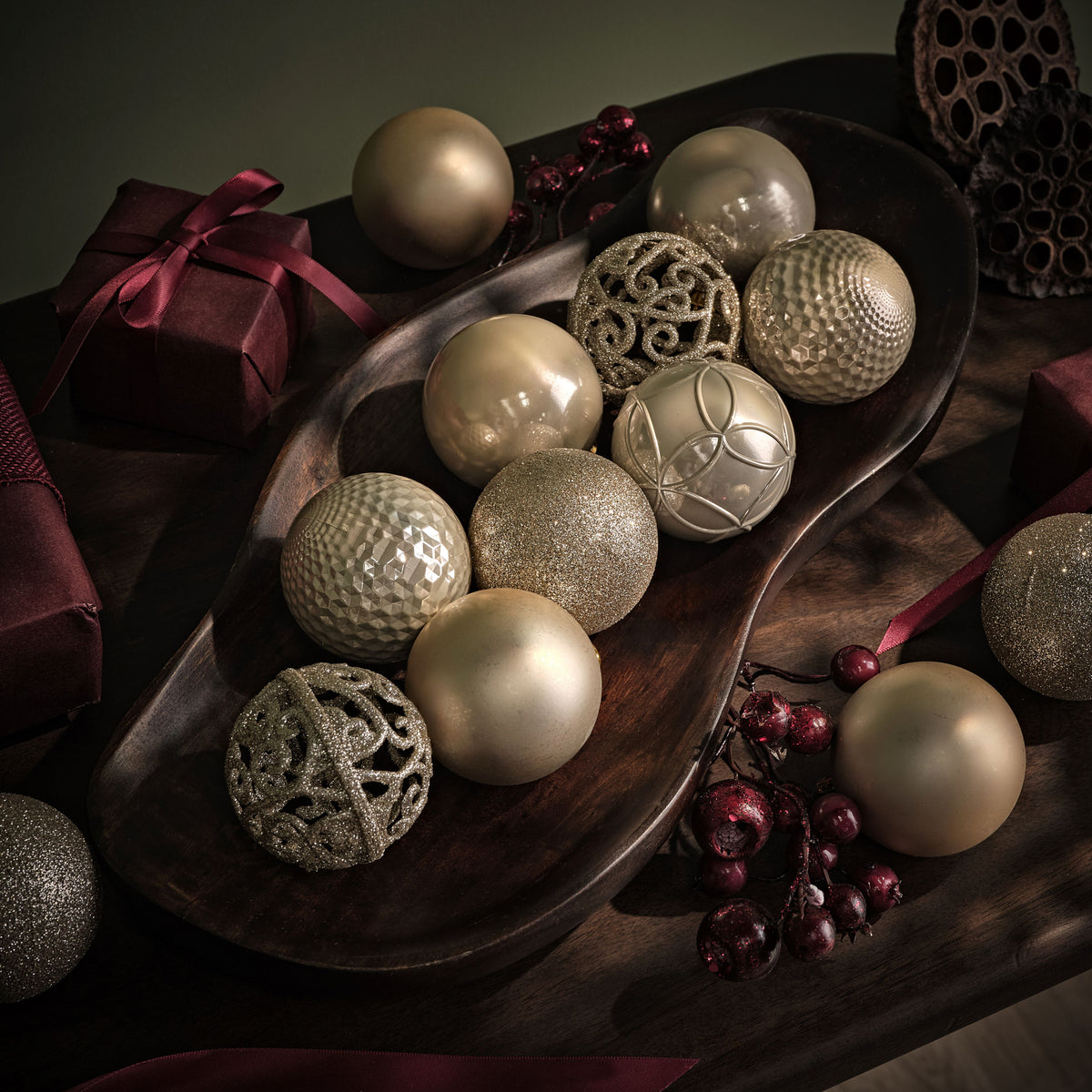 Valen Shatterproof Mixed Baubles - Set of 37 - Pearl Gold