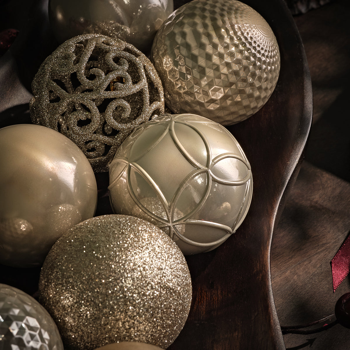 Valen Shatterproof Mixed Baubles - Set of 37 - Pearl Gold