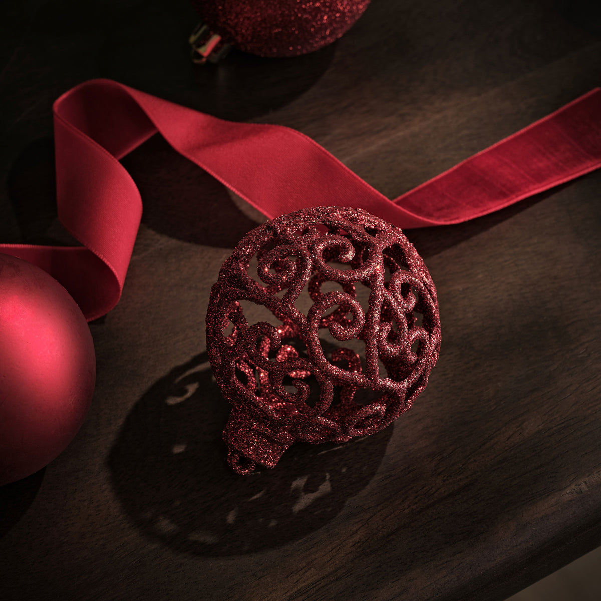 Valen Shatterproof Mixed Baubles - Set of 37 - Christmas Red