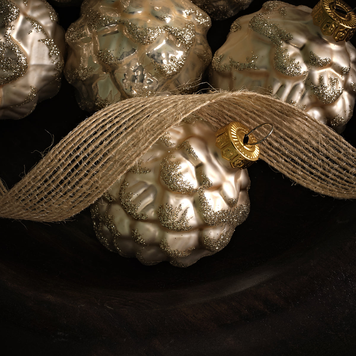 Varde 7cm Glass Pinecone Baubles - Set of 6 - Pearl Gold