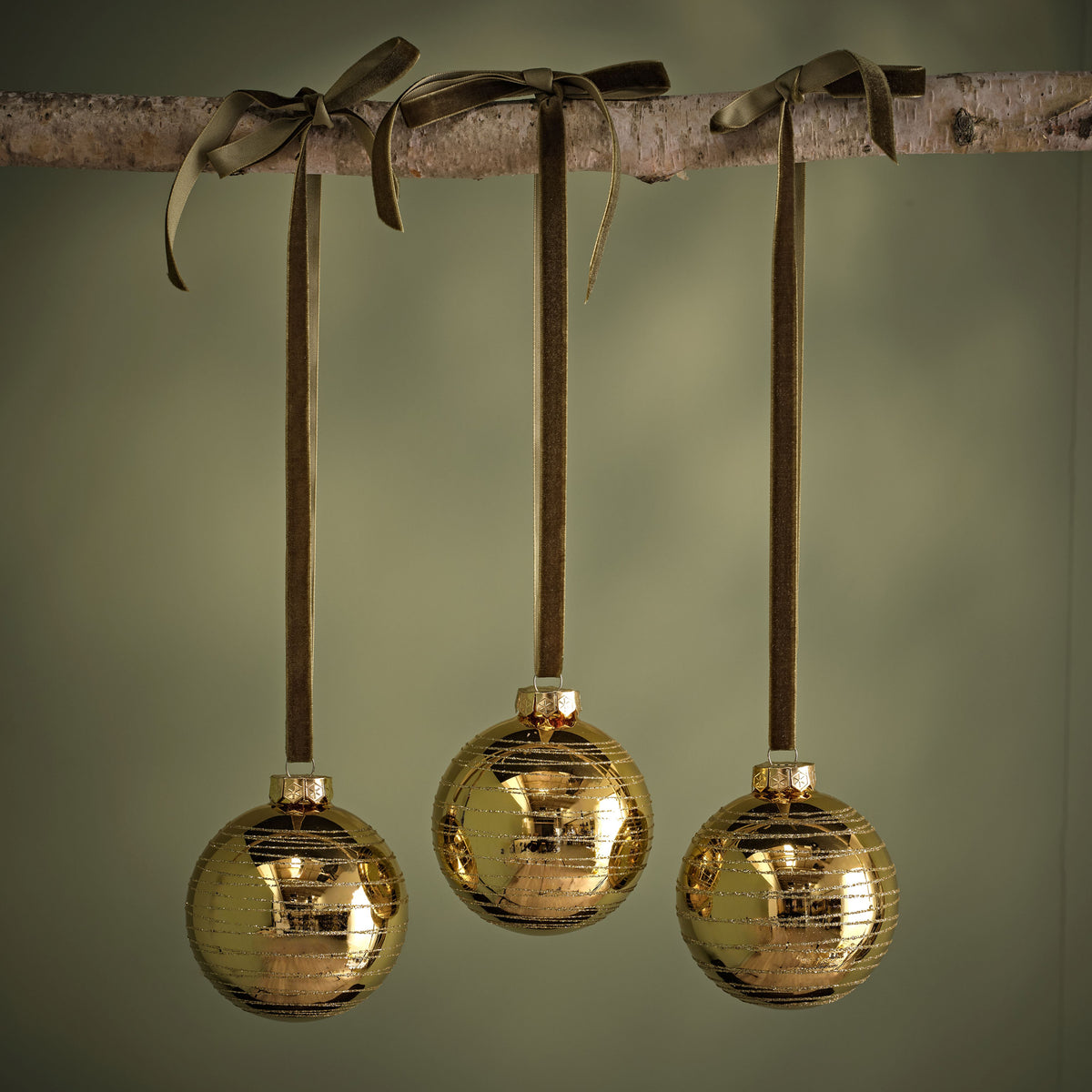 Varde 8cm Glass Round Baubles - Set of 3 - Gold Swirls