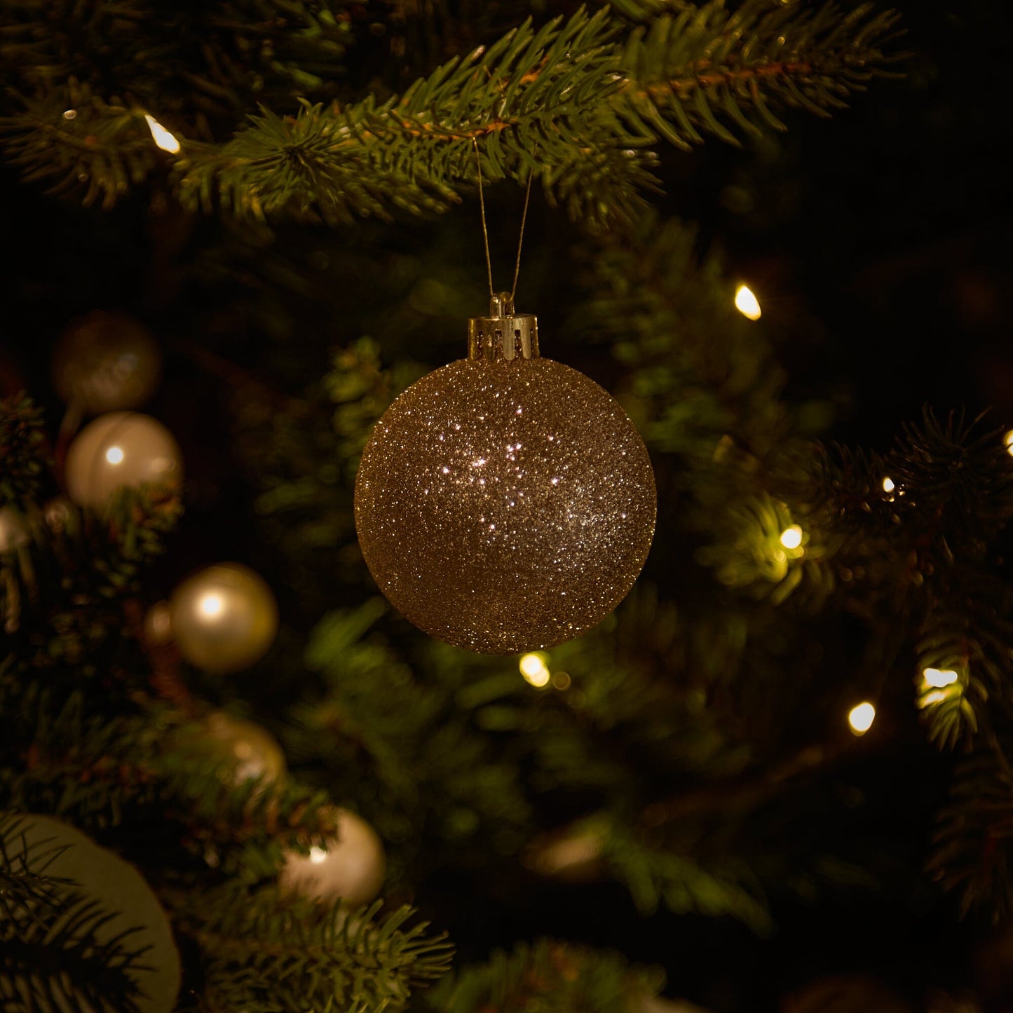 Valen Shatterproof Mixed Baubles - Set of 27 - Pearl Gold - Laura James