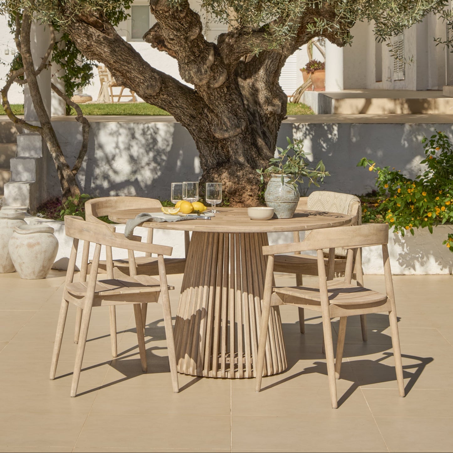 Willow 4 Seater Round Garden Dining Set with Elowen Chairs - Laura James