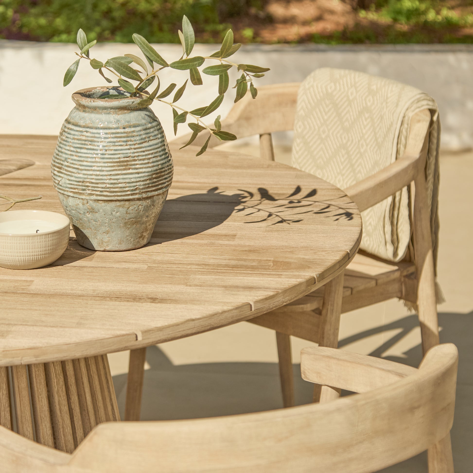 Willow 4 Seater Round Garden Dining Set with Elowen Chairs - Laura James