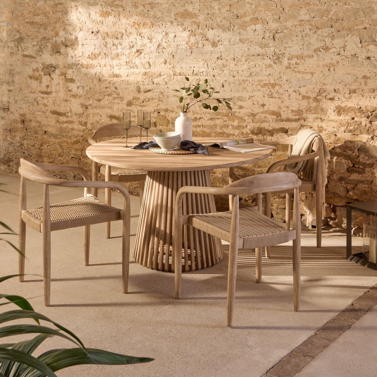 Willow 4 Seater Round Garden Dining Set with Sasha Chairs - Sand Rope - Laura James