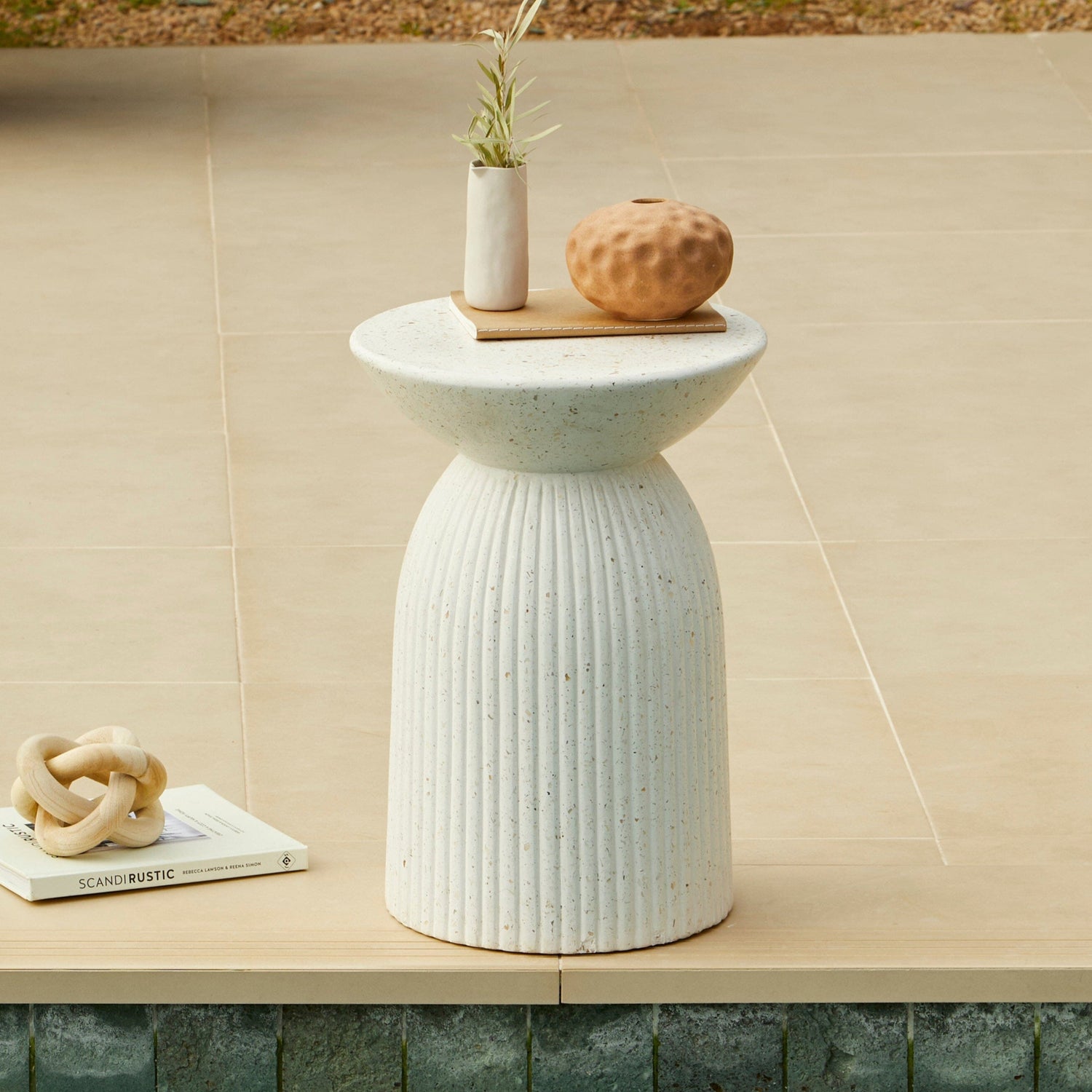 Zaliki_35cm_Concrete_Round_Side_Table_Paprika_Terrazzo