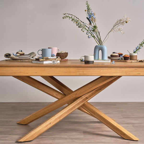 Amelia oak extendable dining table - Laura James
