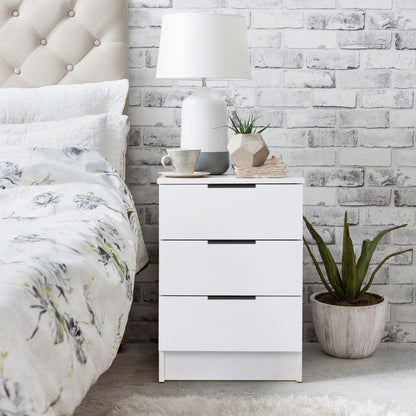 Essie 4 Piece Bedroom Set - 2 over 5 Chest of Drawers - Pure White