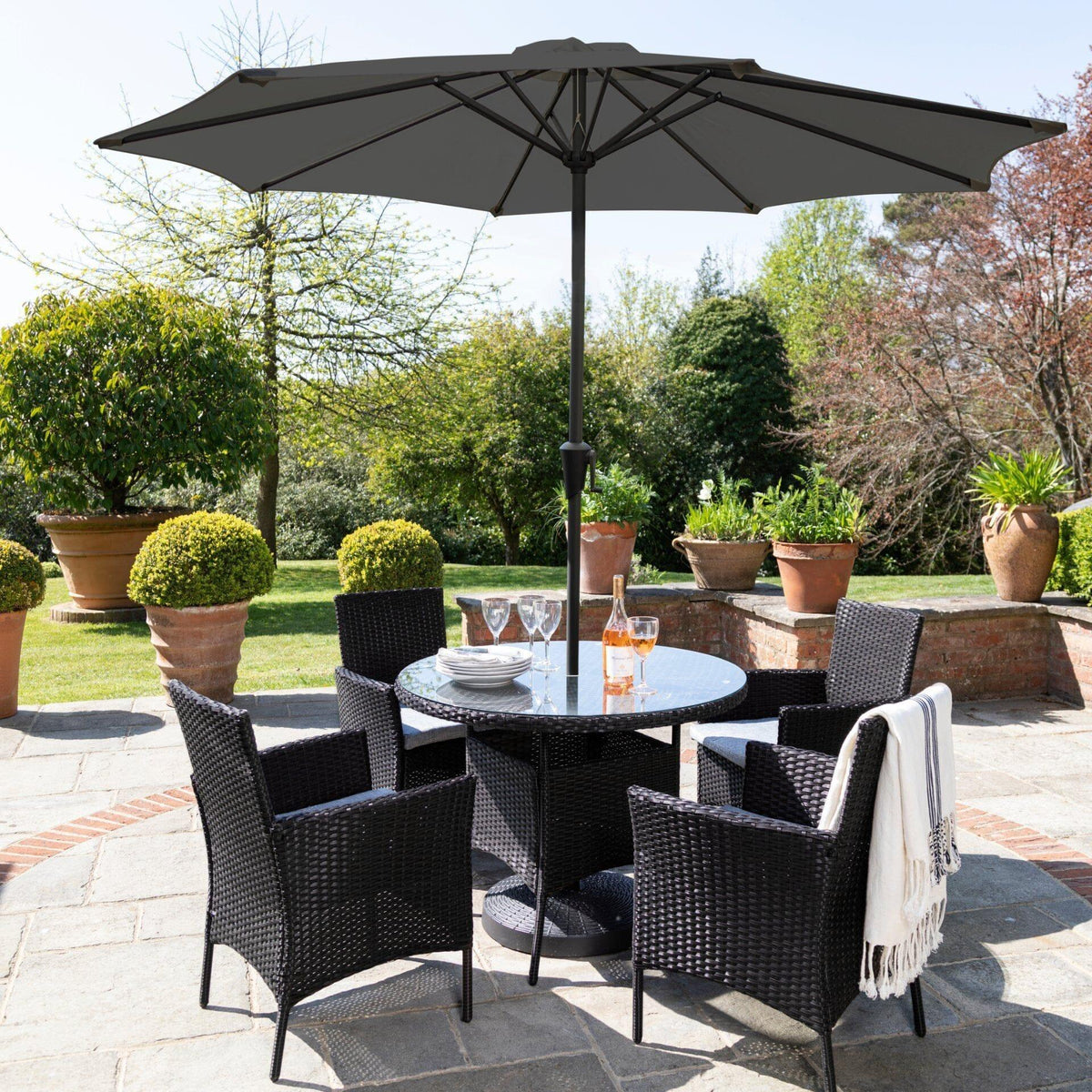 Kemble 4 Seater Rattan Round Garden Dining Set Grey Parasol Weave