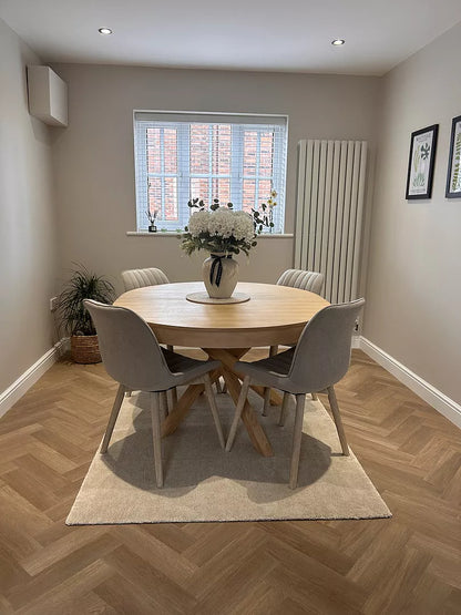 Outlet - Amelia Whitewash Wood Extendable Dining Table