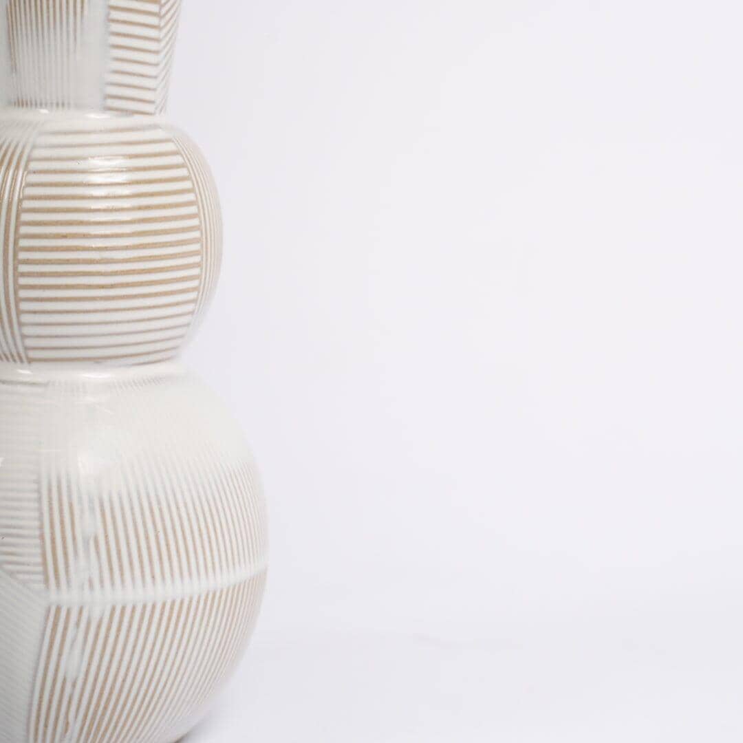 Small ceramic bubble vase - natural - Laura James