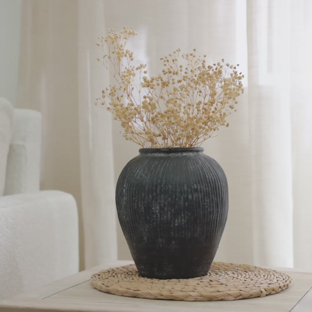 Anze 20cm Terracotta Vase - Rustic Black - Laura James 