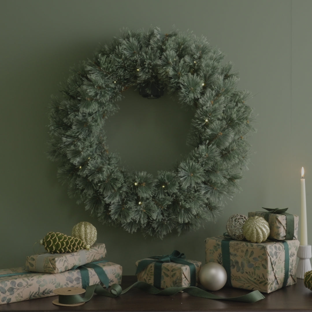 Sel 63cm Fir Wreath with LED Lights - Laura James 