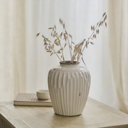 Chera 19cm Ceramic Vase - Off White - Laura James
