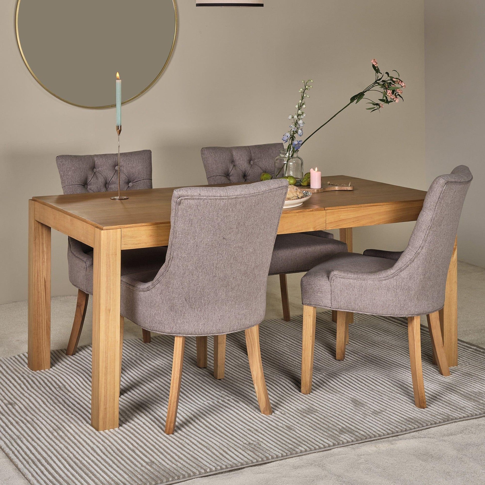 Magnus extendable dining table - oak