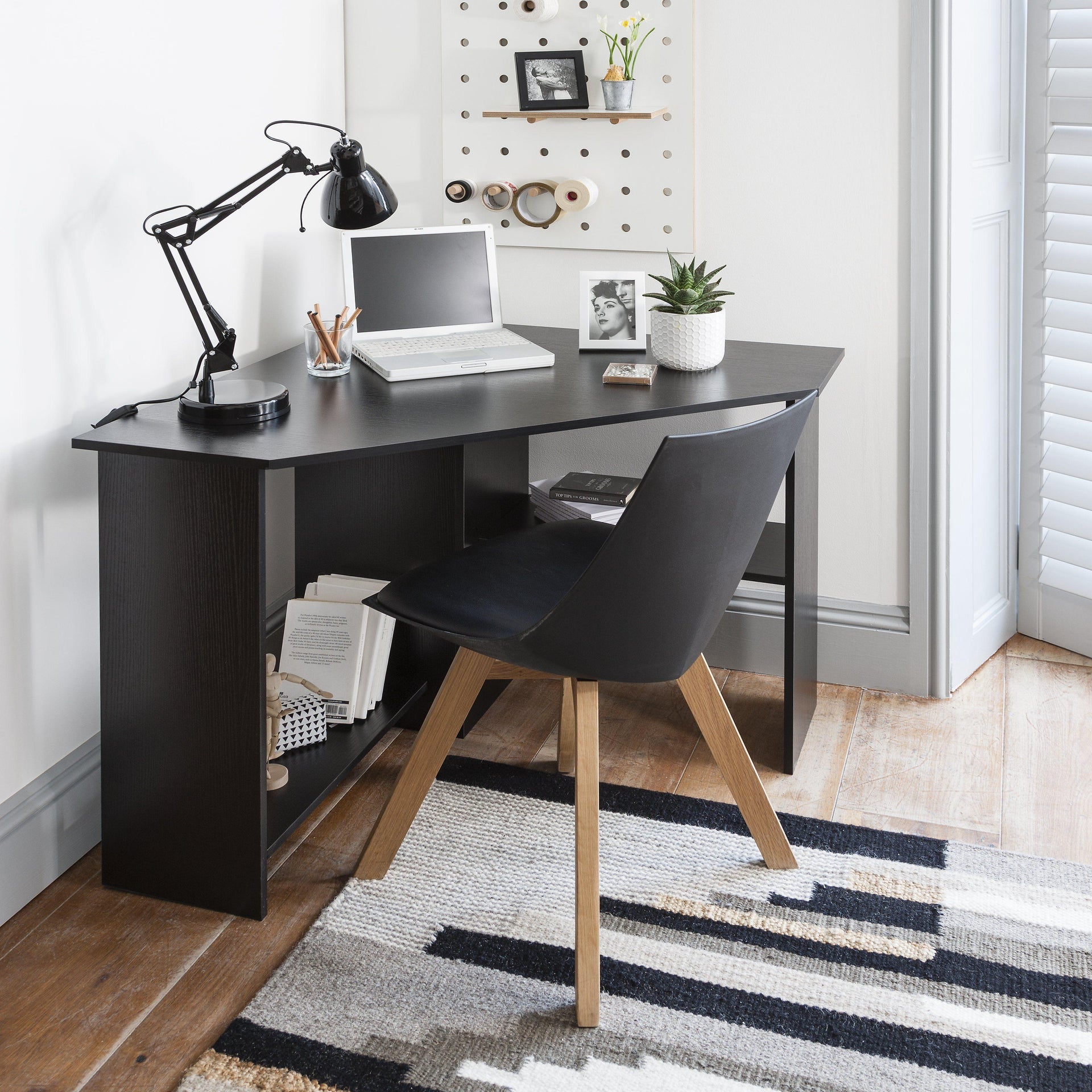 Essie Corner Desk
