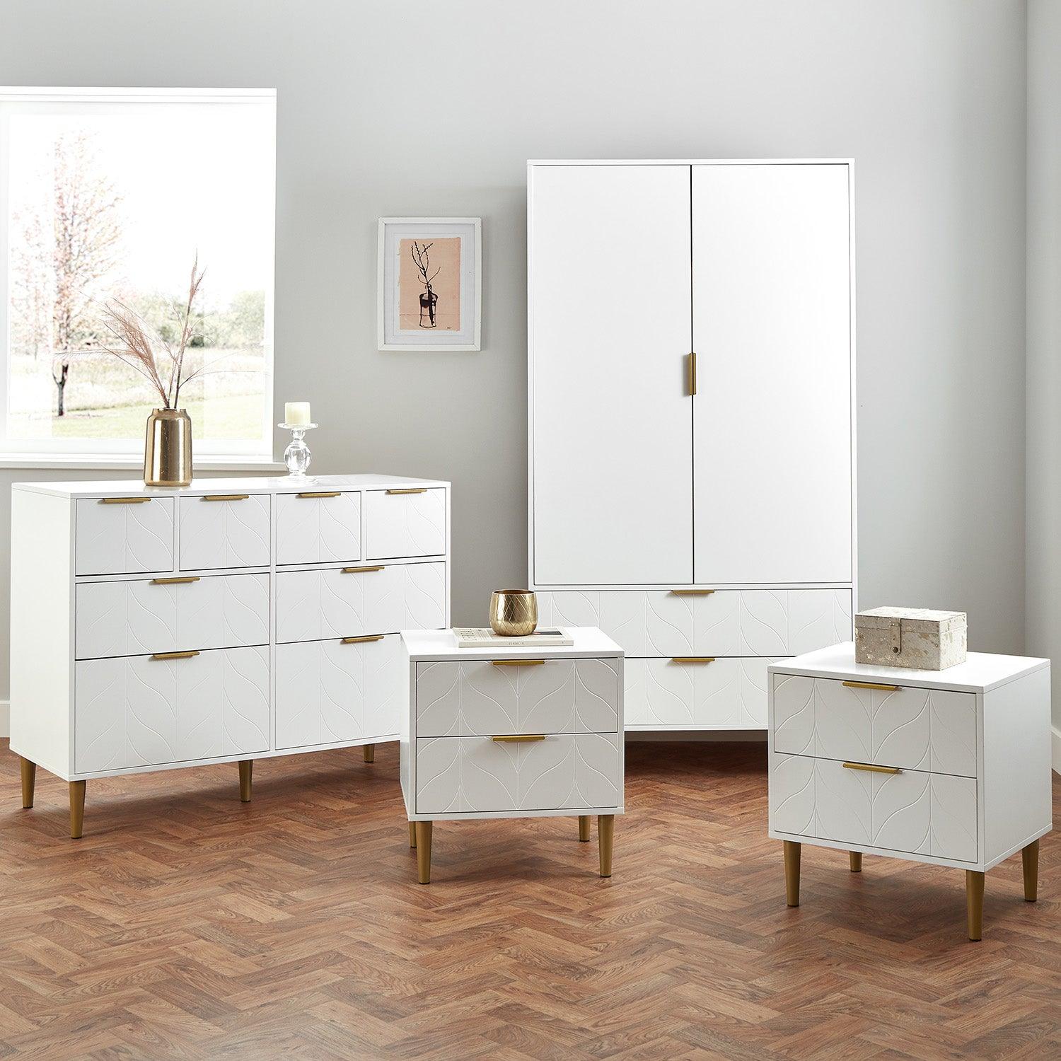 Gloria 4 piece bedroom furniture set 4 over 4 white Laura James