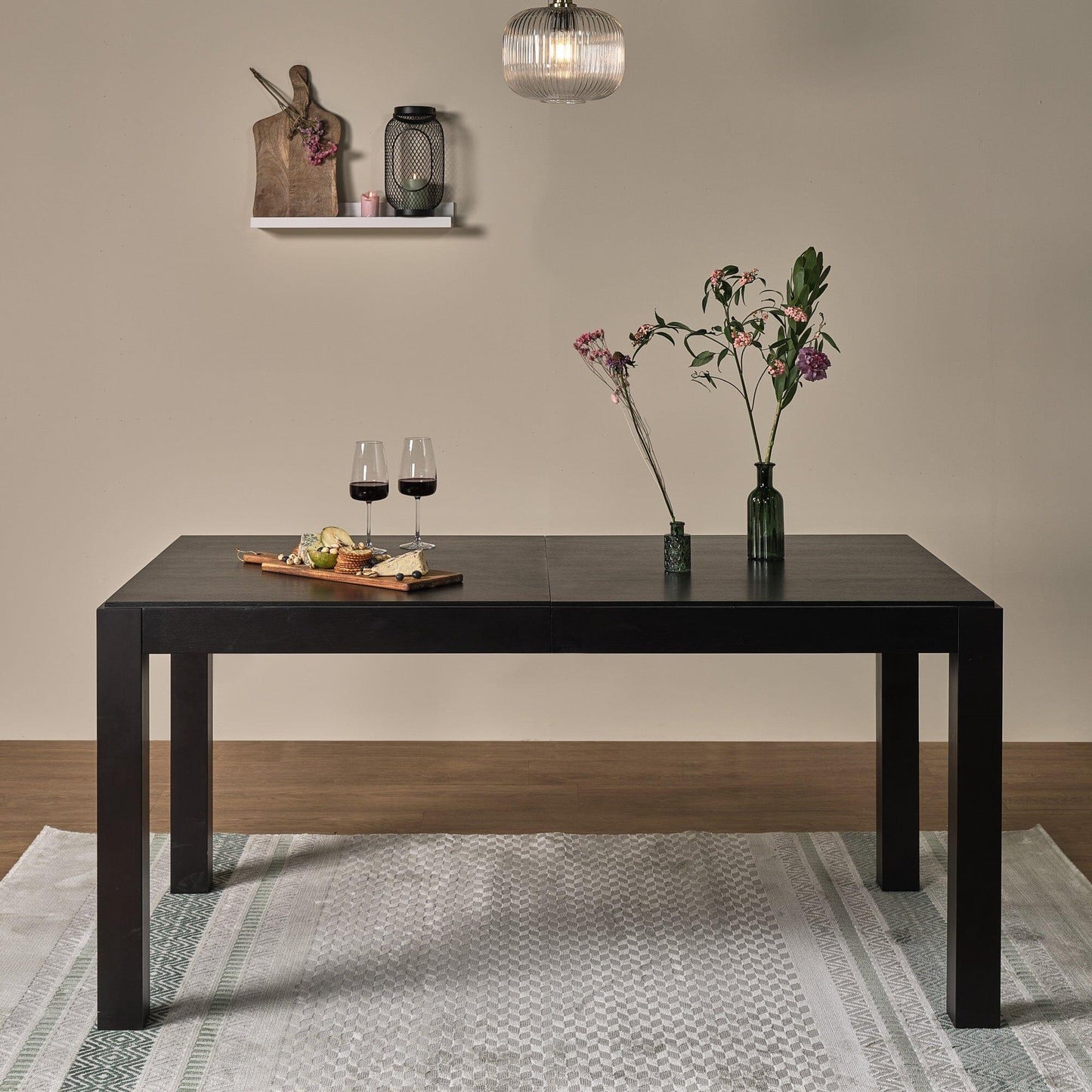Magnus extendable dining table - black
